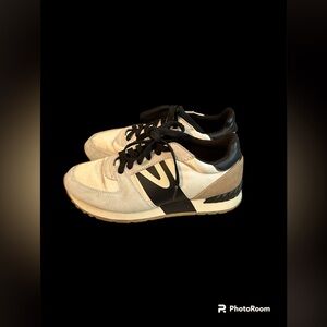 UEC- Women’s Size 6.5 Tretorn Black and Beige/Gold Suede and Satin Tennis Shoes.